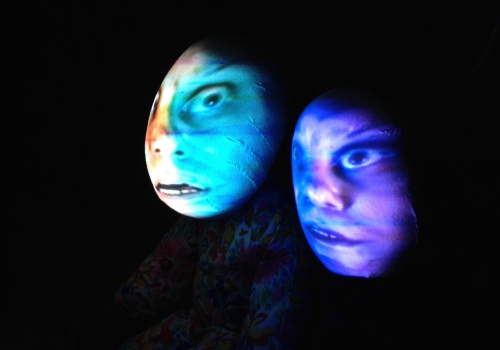 'Two Dolls'  Tony Oursler/ Oude Kerk nov 2014